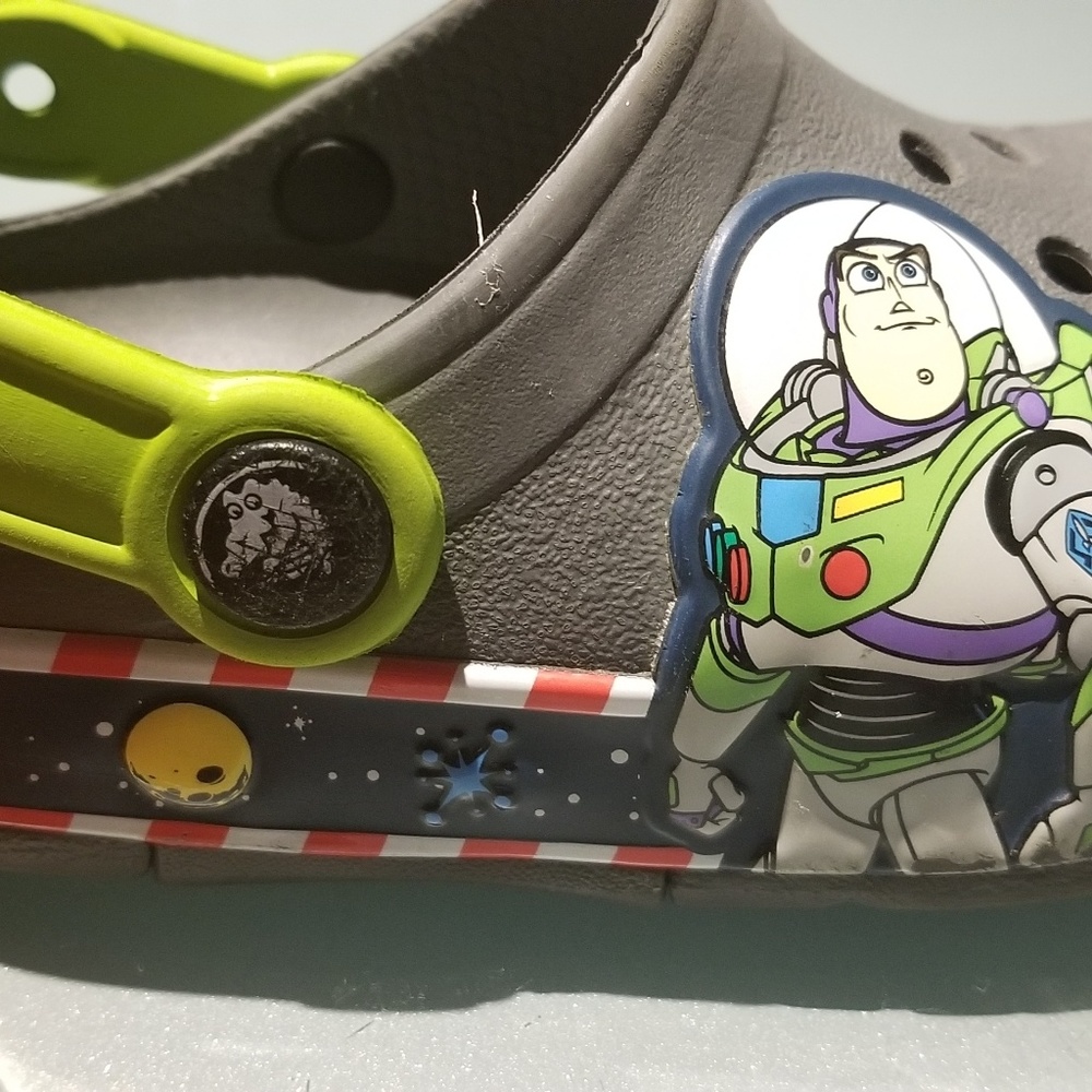 Water shoes